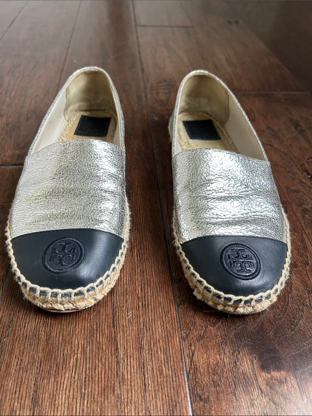 Tory Burch women’s size 9.5 Metallic Espadrille Flats in Silver and Navy